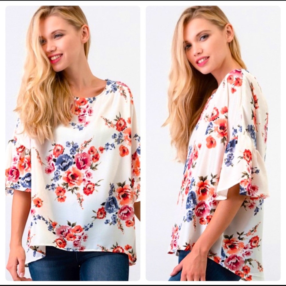 🆕 Ivory Floral Top🌸
